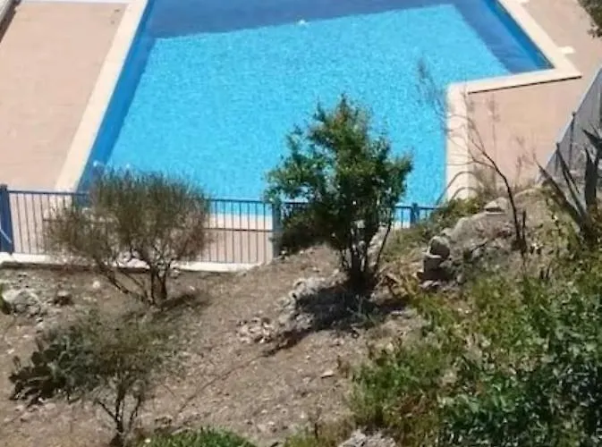Duplex Pleine Vue Piscine A Pied 5 Minutes Internet Parking Apartman